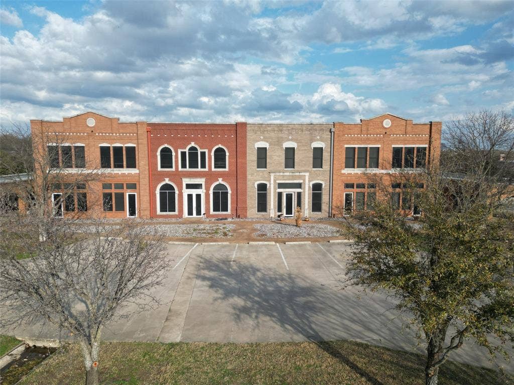 11351 Hilltop #103 Road, Argyle, TX 76226 11351 Hilltop #103 Road, Argyle, TX 76226