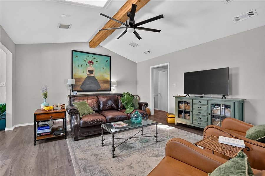 Property photo for 1502 Meadow Glen Street, Richardson, TX