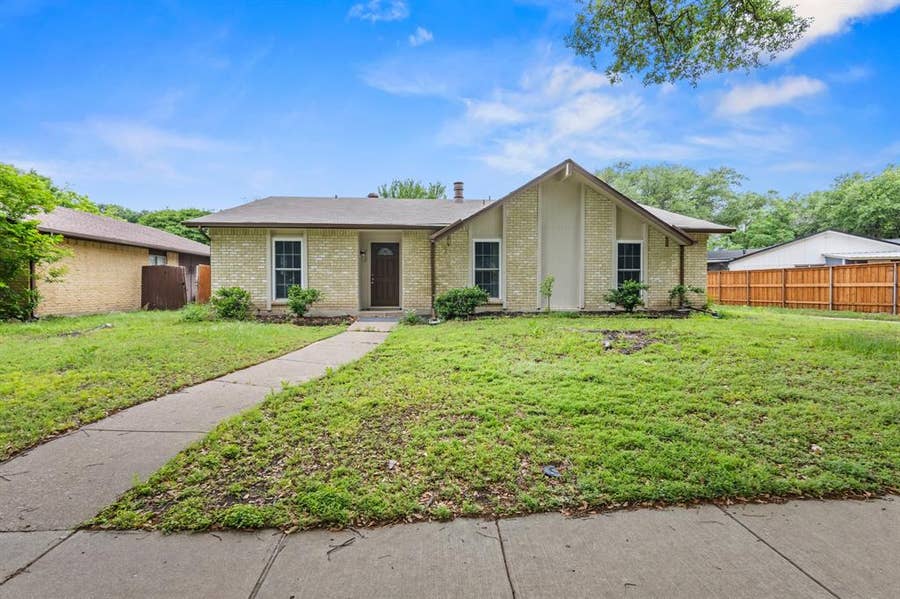 Property photo for 3939 Branch Hollow Drive, Plano, TX