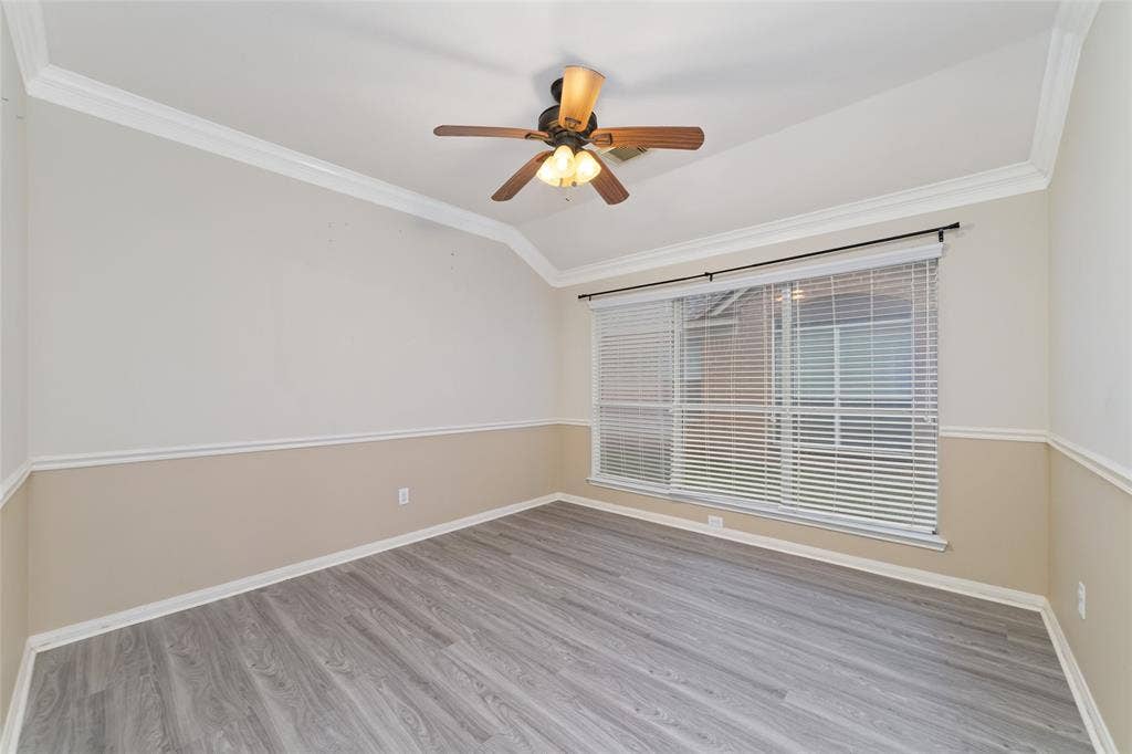 923 N Sky Drive, Houston, TX 77073 923 N Sky Drive, Houston, TX 77073
