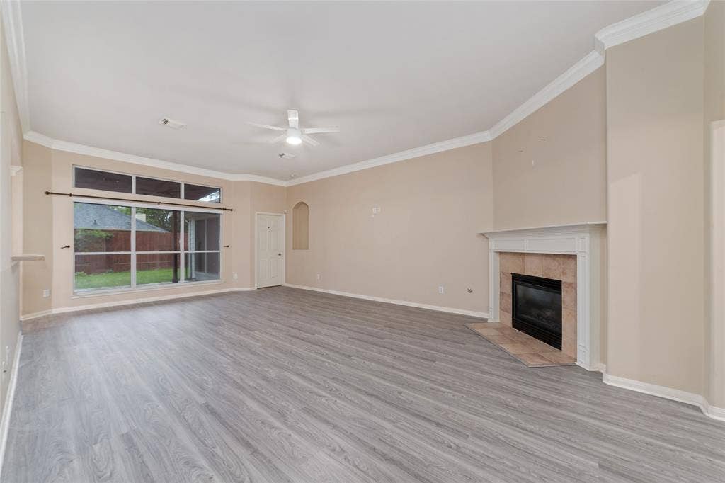923 N Sky Drive, Houston, TX 77073 923 N Sky Drive, Houston, TX 77073