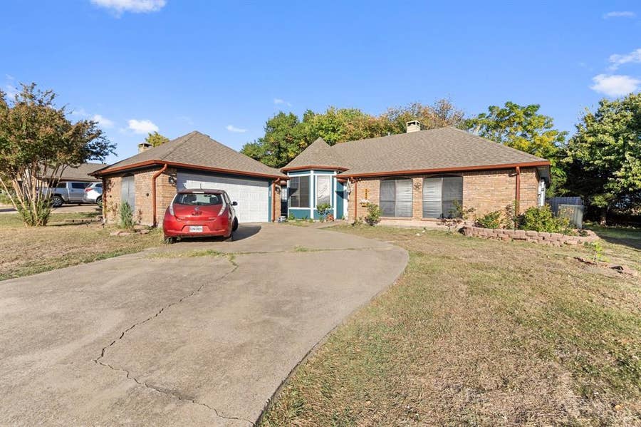 Property photo for 5422 Peninsula Way, Garland, TX