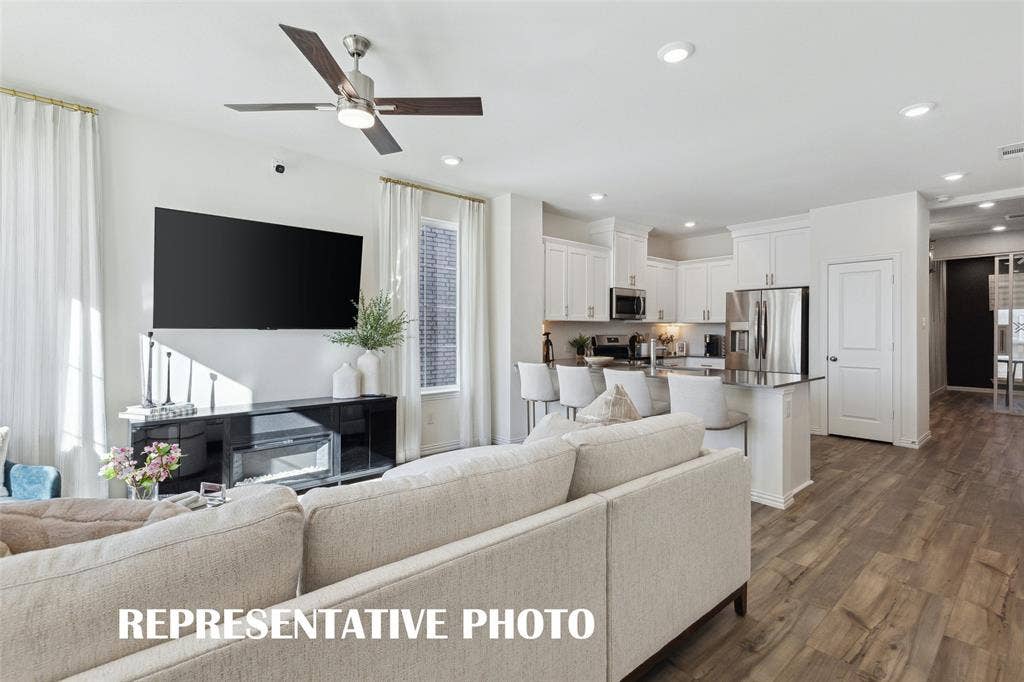 5227 Legacy Street, Haltom City, TX 76117 Our homes in Heritage Village offer outstanding open concept living designed with you in mind! REPRESENTATIVE PHOTO OF MODEL HOME.
