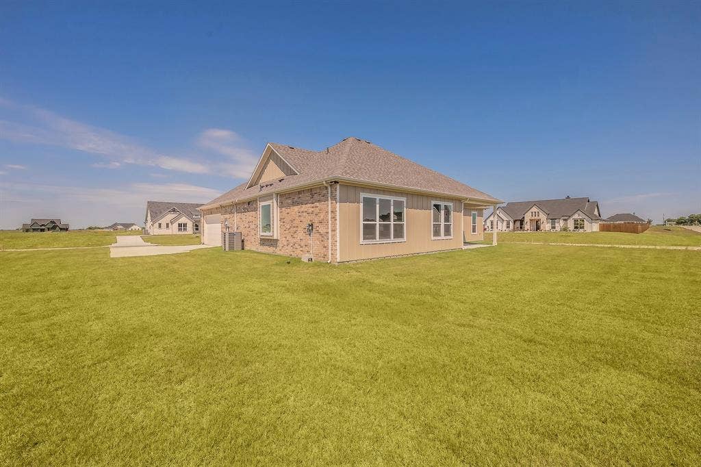 10610 Winter Wheat Lane, Venus, TX 76084