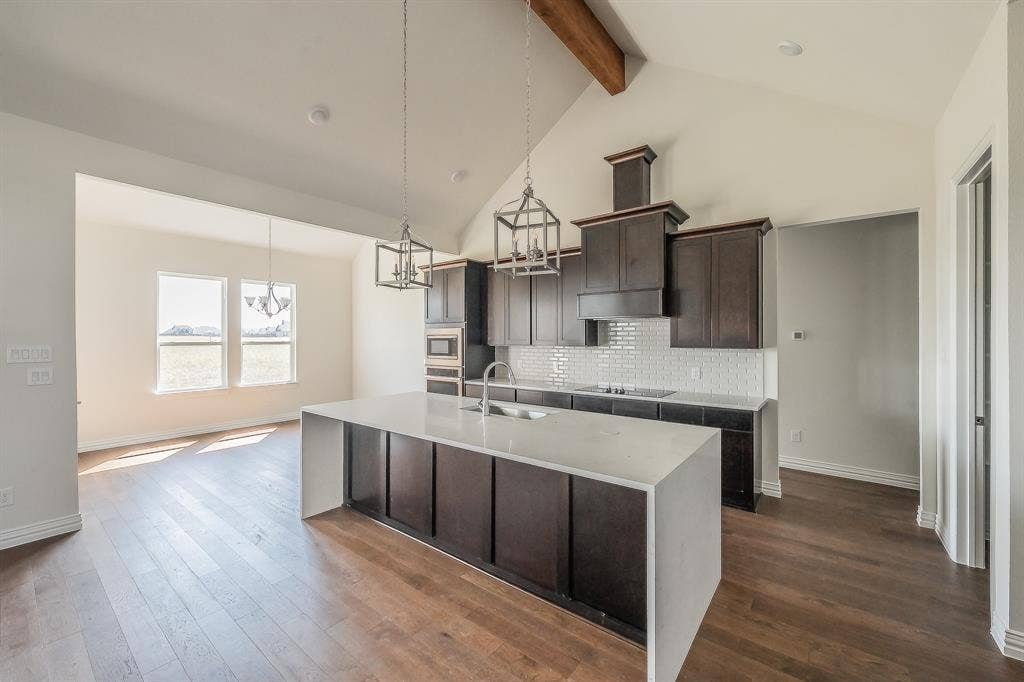 10610 Winter Wheat Lane, Venus, TX 76084