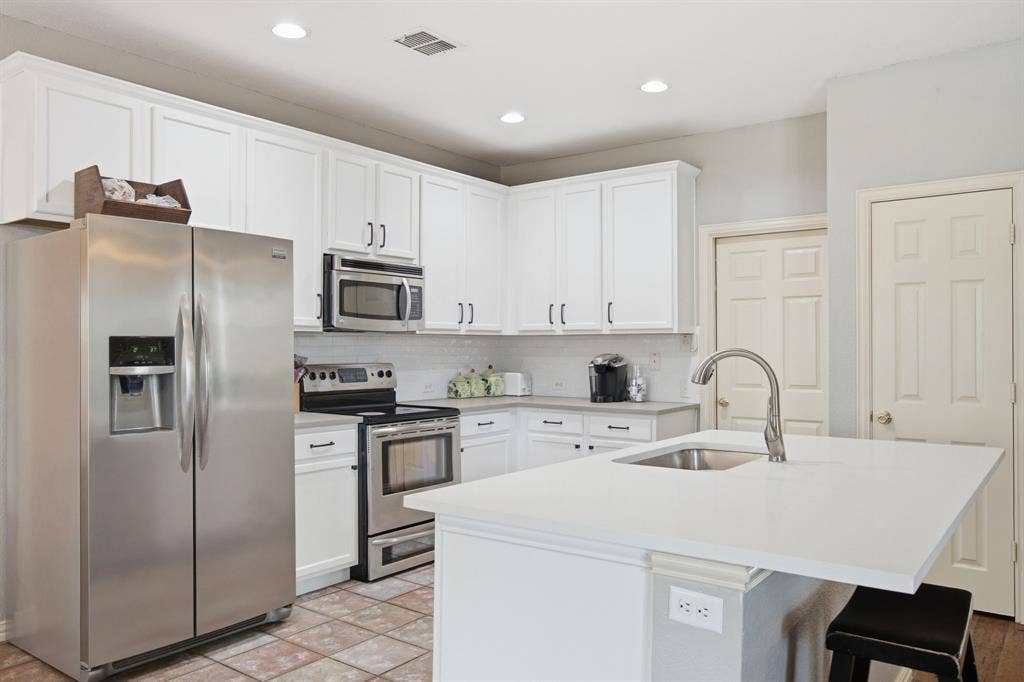 628 Cardinal Lane, Keller, TX 76248 628 Cardinal Lane, Keller, TX 76248