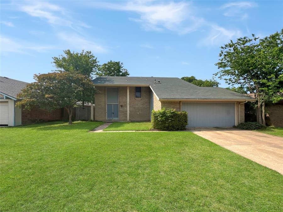 Property photo for 1801 Plantation Road, Garland, TX