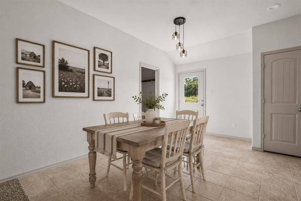 506 Brazos Hills Drive, Weatherford, TX 76087 Virtually Staged