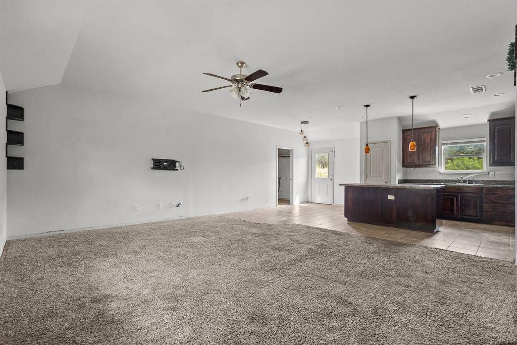 506 Brazos Hills Drive, Weatherford, TX 76087 Open concept living, kitchen and dining