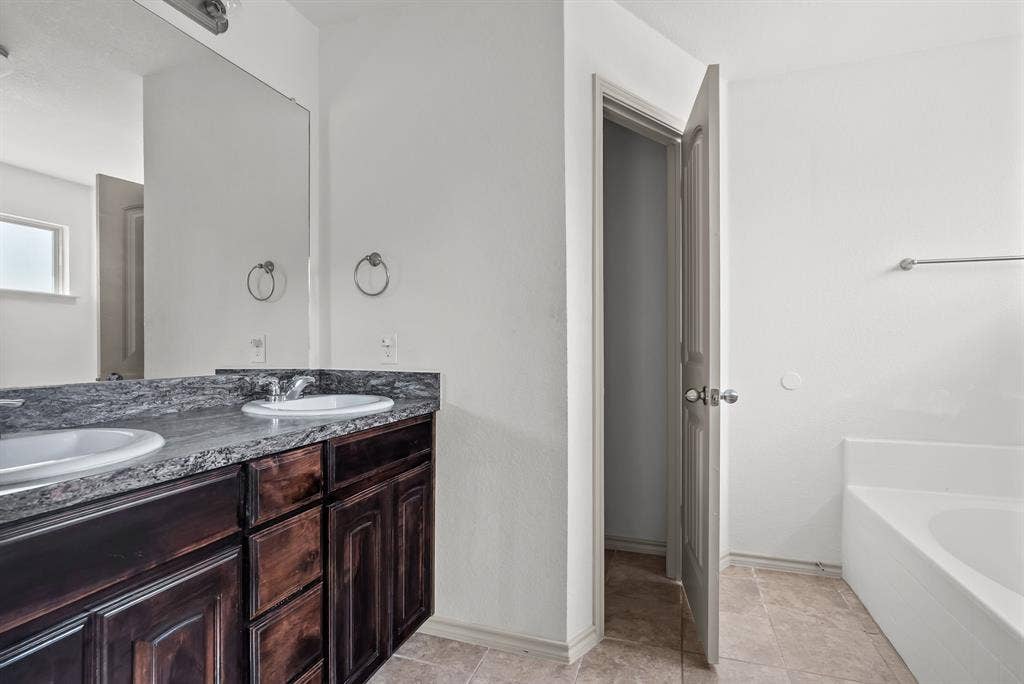 506 Brazos Hills Drive, Weatherford, TX 76087 506 Brazos Hills Drive, Weatherford, TX 76087