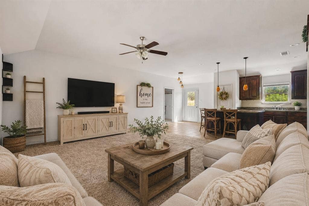 506 Brazos Hills Drive, Weatherford, TX 76087 Virtually Staged