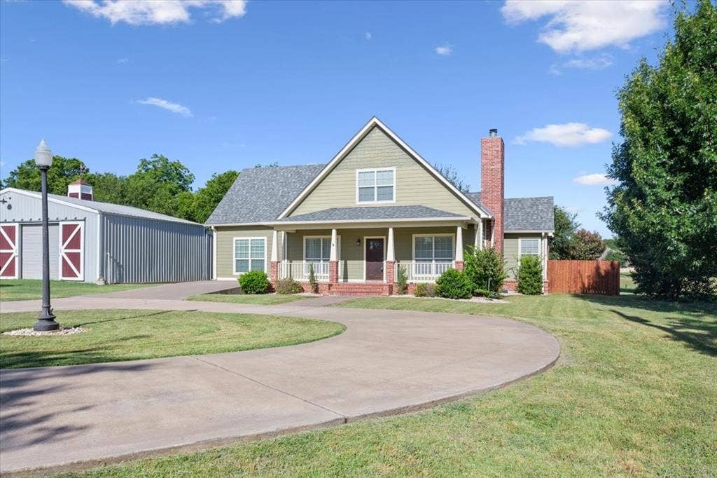 744 N Old Robinson Road, Robinson, TX 76706 744 N Old Robinson Road, Robinson, TX 76706