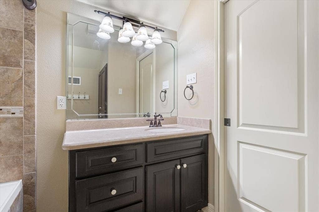 744 N Old Robinson Road, Robinson, TX 76706 744 N Old Robinson Road, Robinson, TX 76706