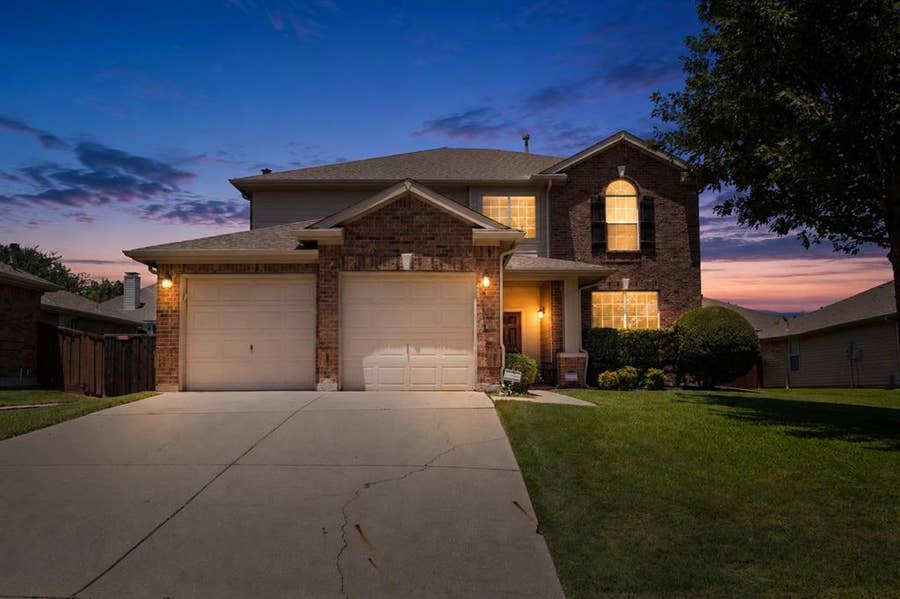 Property photo for 1203 Iron Horse Street, Wylie, TX