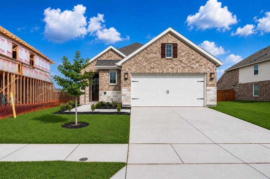 Property photo for 1412 Grove Pond Road, Forney, TX