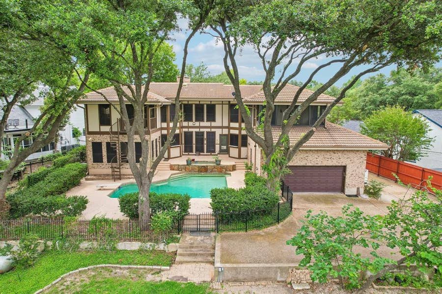 Property photo for 128 Sceptre Drive, Rockwall, TX