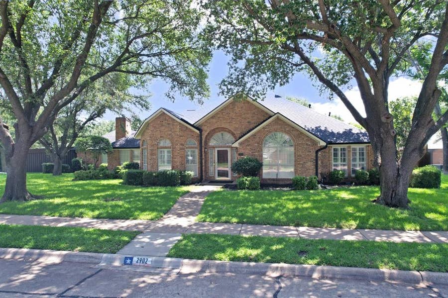 Property photo for 2902 Live Oak Drive, Rowlett, TX