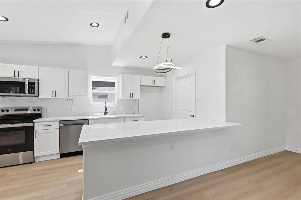 2506 Timberlake Drive, Irving, TX 75062 2506 Timberlake Drive, Irving, TX 75062