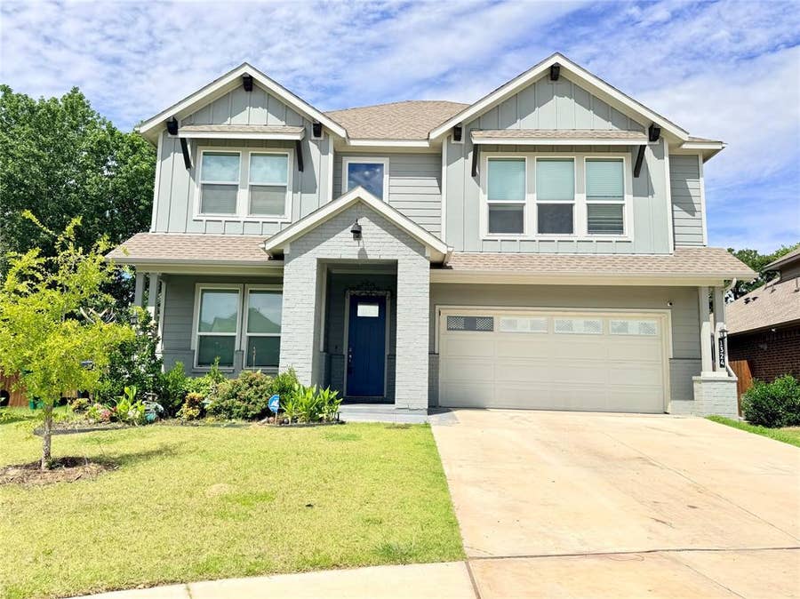 Property photo for 1324 Razorbill Road, Denton, TX