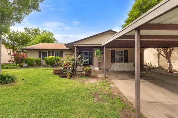 Property photo for 13212 Kings Mountain Drive, Balch Springs, TX