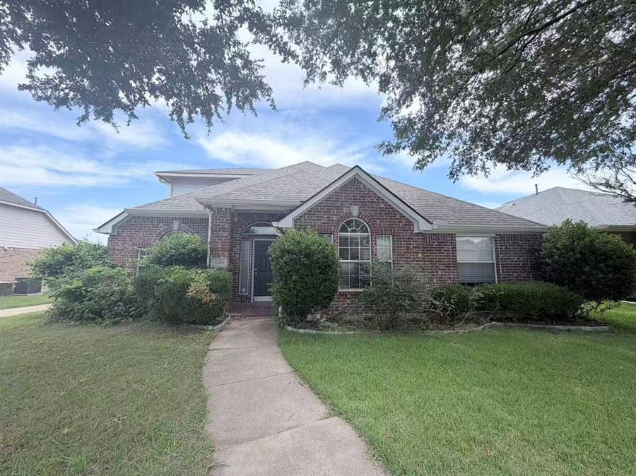 Property photo for 8240 Spring Ridge Drive, Plano, TX