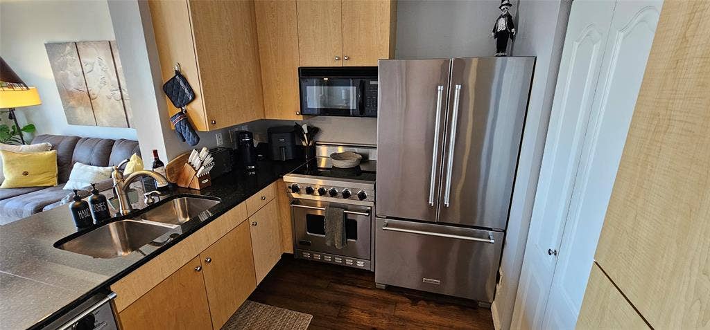 3225 Turtle Creek Boulevard, #1610, Dallas, TX 75219 3225 Turtle Creek Boulevard, #1610, Dallas, TX 75219