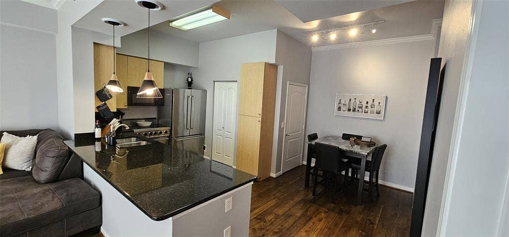 3225 Turtle Creek Boulevard, #1610, Dallas, TX 75219 3225 Turtle Creek Boulevard, #1610, Dallas, TX 75219