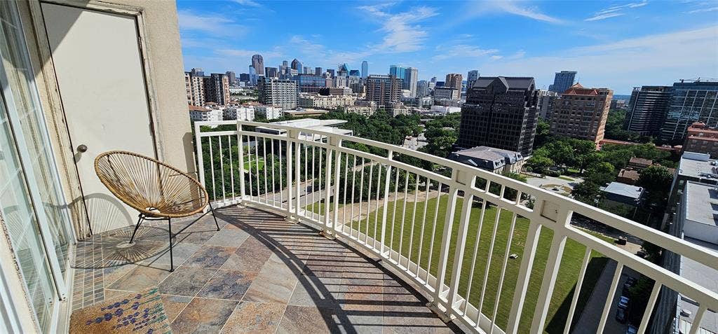 3225 Turtle Creek Boulevard, #1610, Dallas, TX 75219 3225 Turtle Creek Boulevard, #1610, Dallas, TX 75219