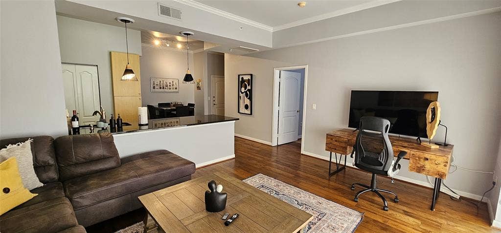 3225 Turtle Creek Boulevard, #1610, Dallas, TX 75219 3225 Turtle Creek Boulevard, #1610, Dallas, TX 75219