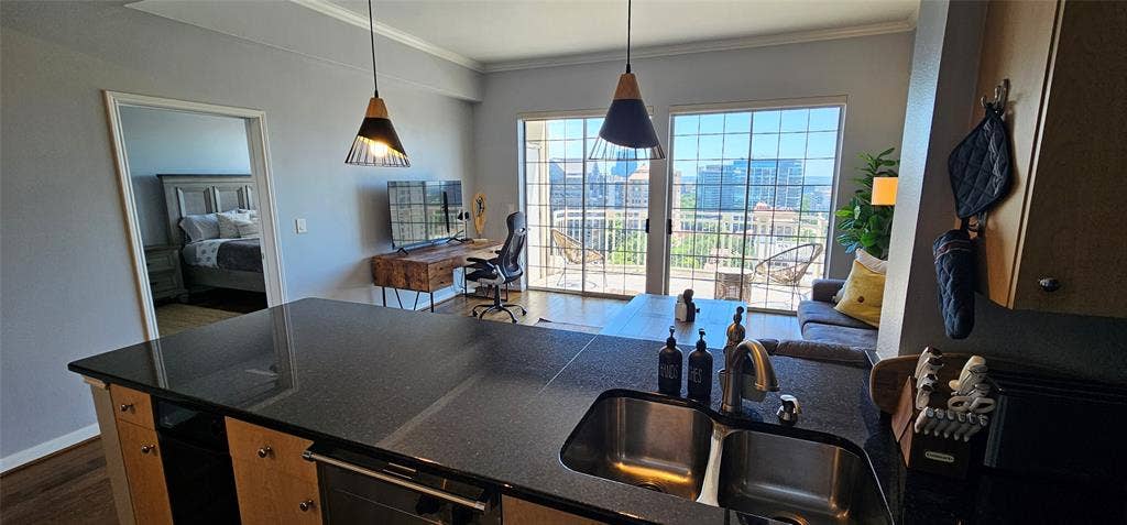3225 Turtle Creek Boulevard, #1610, Dallas, TX 75219 3225 Turtle Creek Boulevard, #1610, Dallas, TX 75219