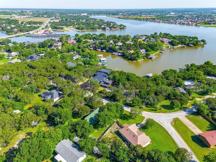 Property photo for 228 Rock Harbor Drive, Granbury, TX