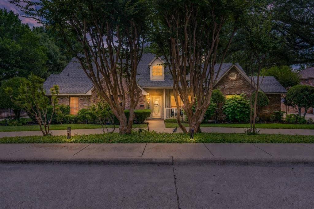 1000 Balfour Drive, Cedar Hill, TX 75104