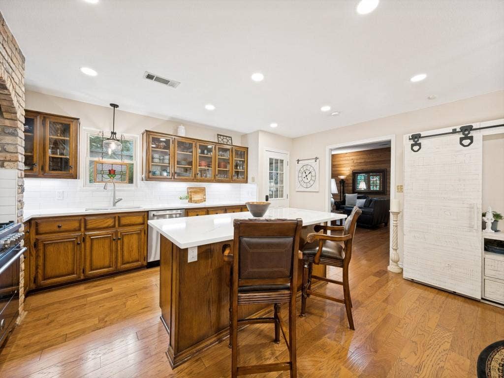 1000 Balfour Drive, Cedar Hill, TX 75104
