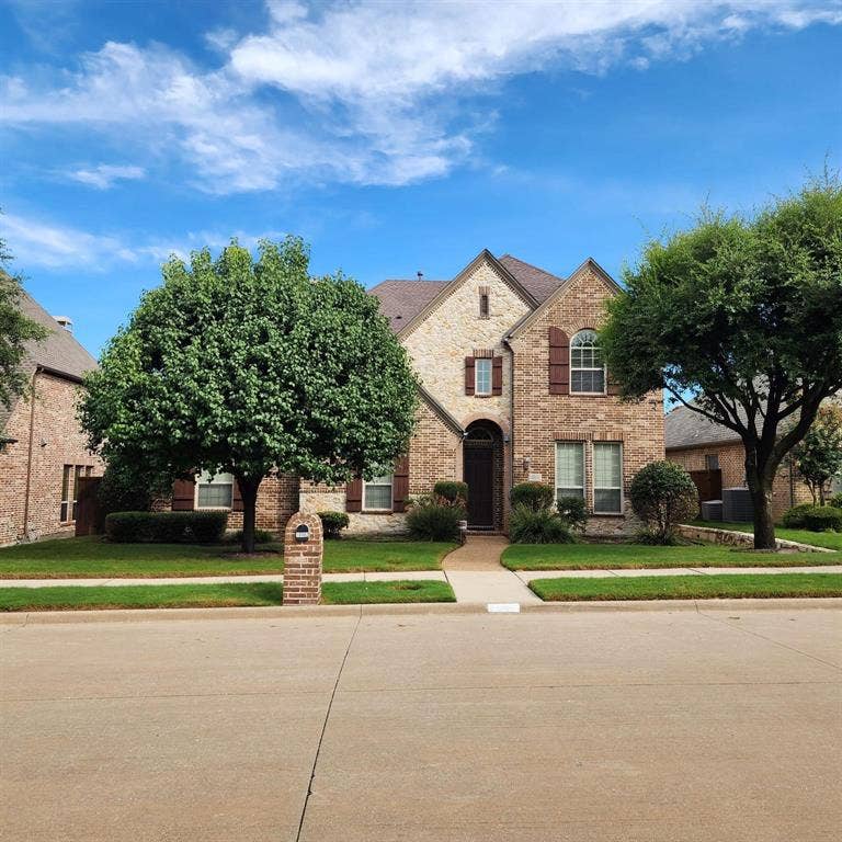 Property photo for 10082 Drawbridge Drive, Frisco, TX