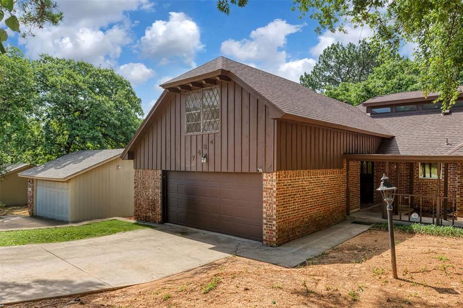 Property photo for 7432 Brentwood Stair Road, Fort Worth, TX