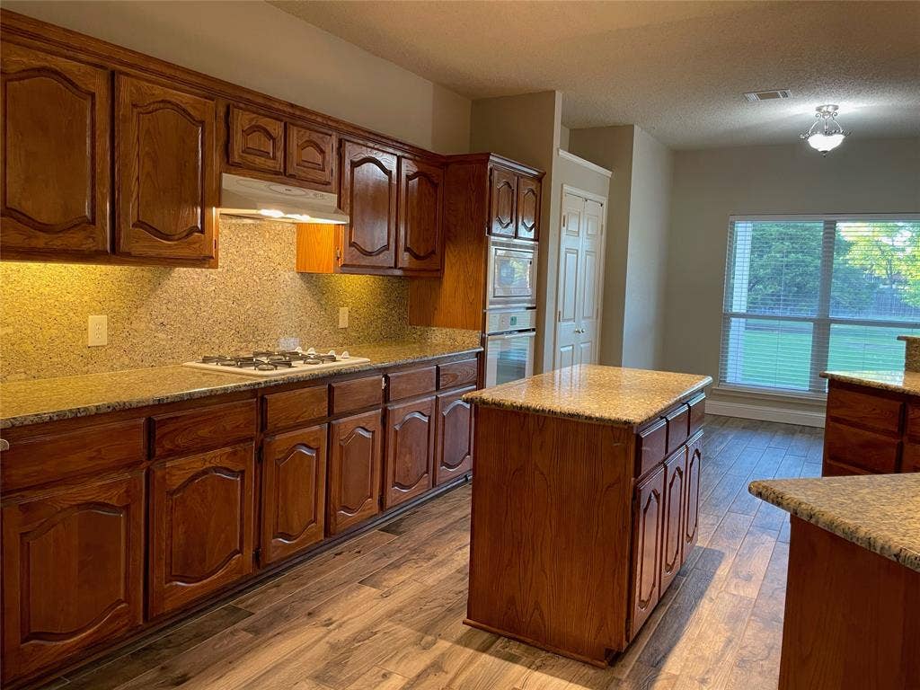 1614 N Timber Brook Drive, Wylie, TX 75098