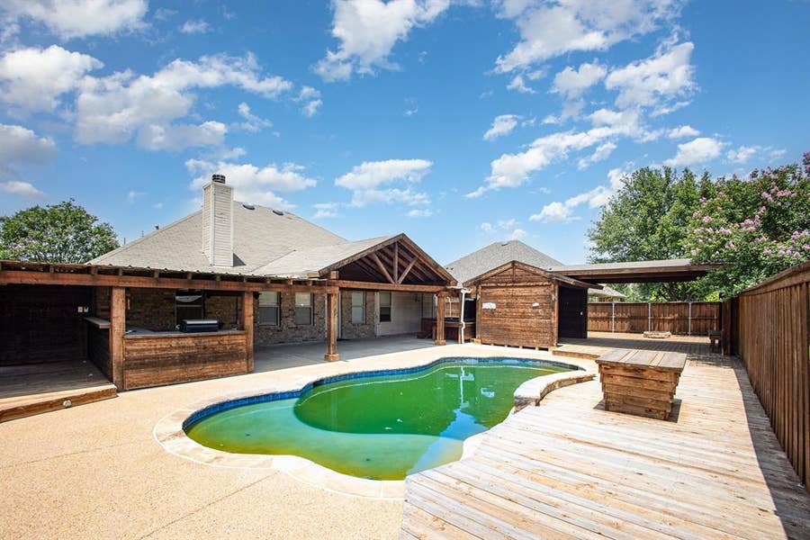 Property photo for 103 Haymeadow Drive, Crandall, TX