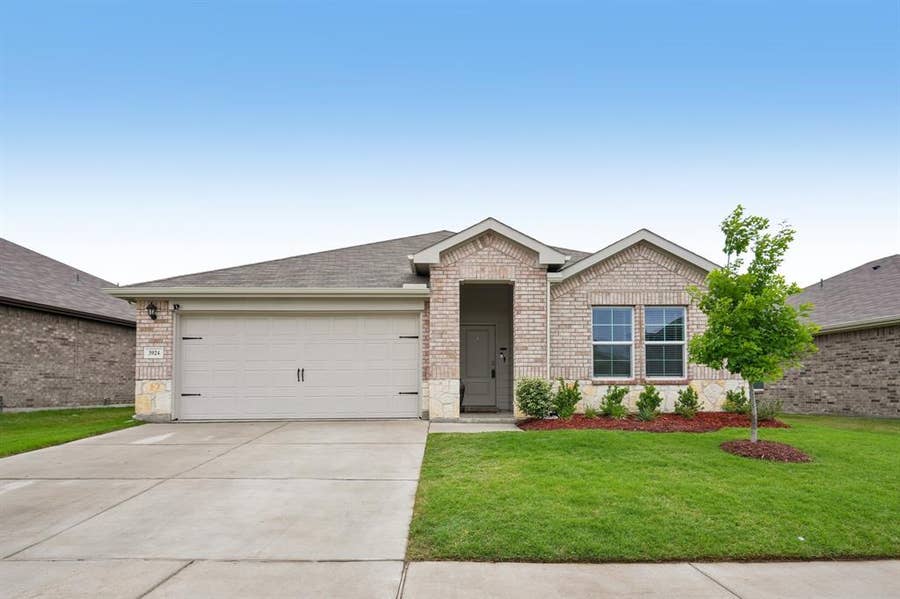 Property photo for 3924 Pinebluff Lane, Princeton, TX