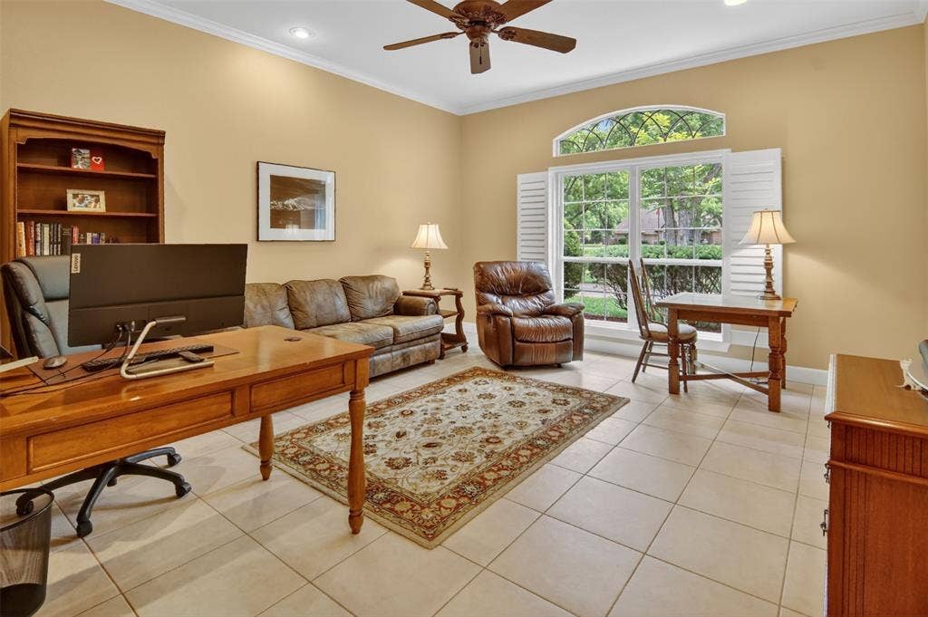 Large great room with tile flooring.