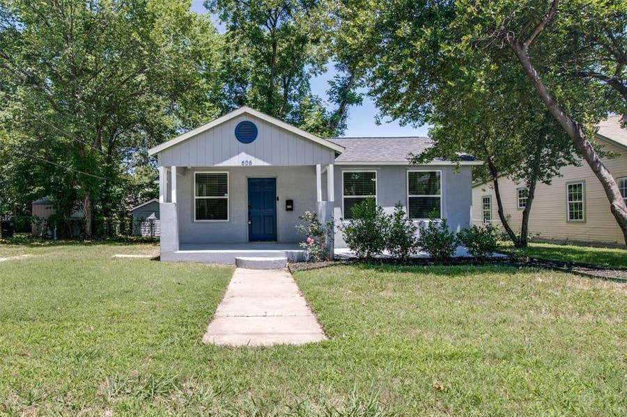 Property photo for 606 W High Street, Terrell, TX