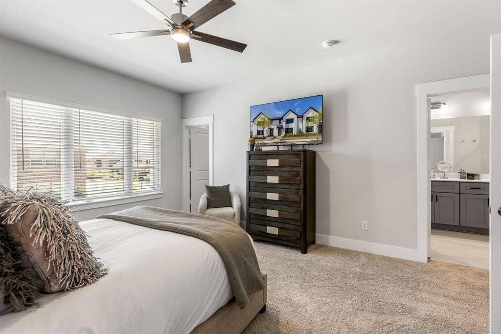 4502 Smokey Quartz Lane, Arlington, TX 76005