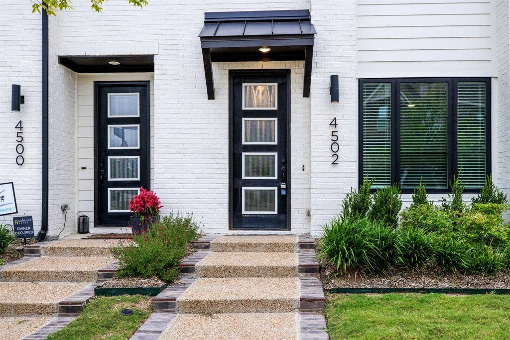 4502 Smokey Quartz Lane, Arlington, TX 76005