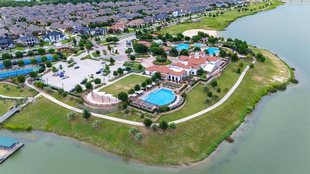 4502 Smokey Quartz Lane, Arlington, TX 76005
