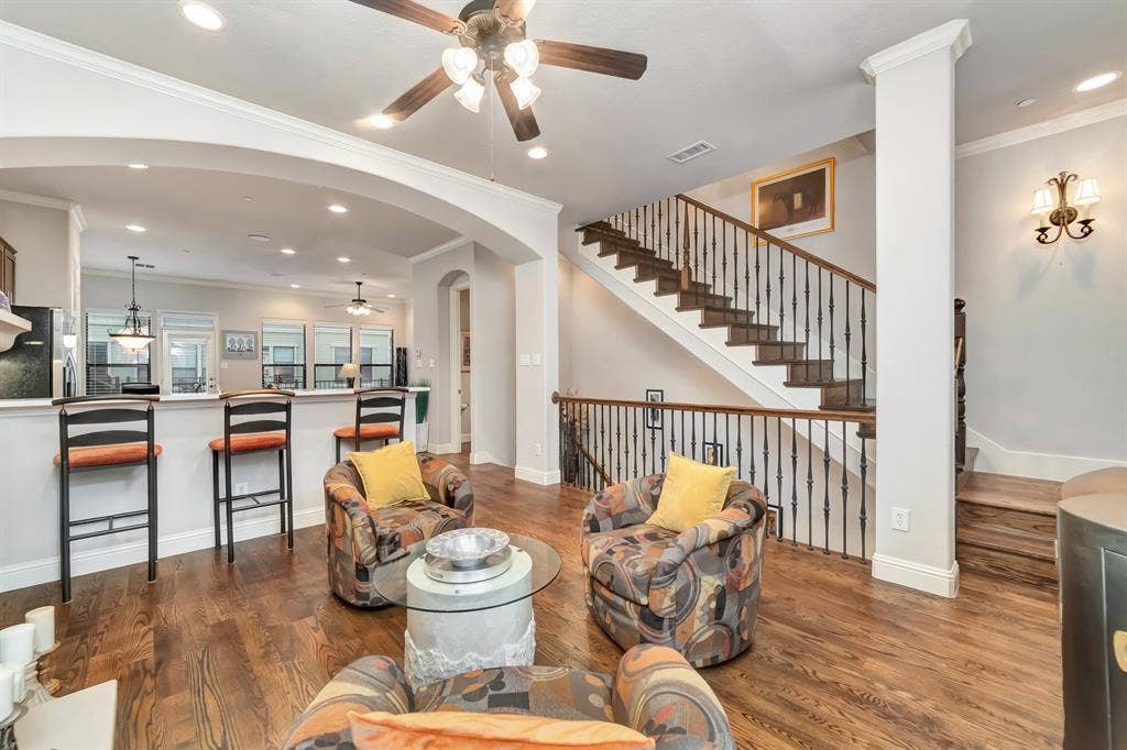 5728 Robbie Road, Plano, TX 75024 5728 Robbie Road, Plano, TX 75024