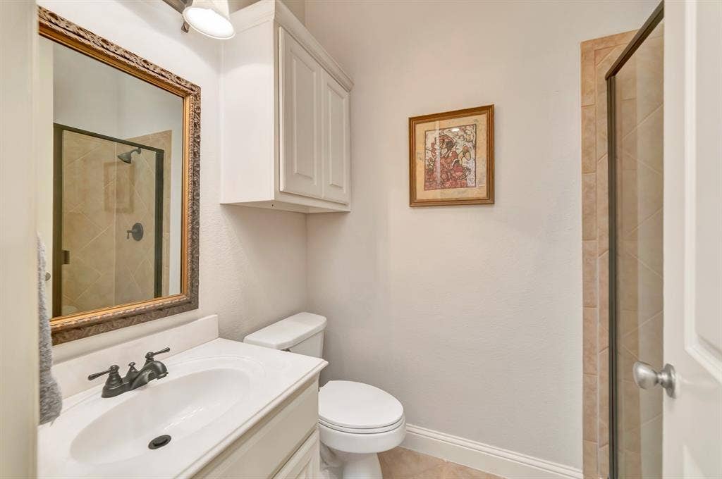 5728 Robbie Road, Plano, TX 75024 5728 Robbie Road, Plano, TX 75024