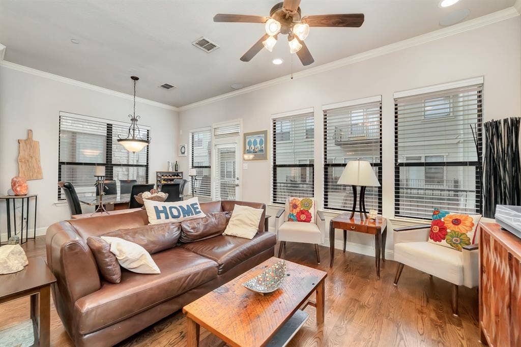 5728 Robbie Road, Plano, TX 75024 5728 Robbie Road, Plano, TX 75024