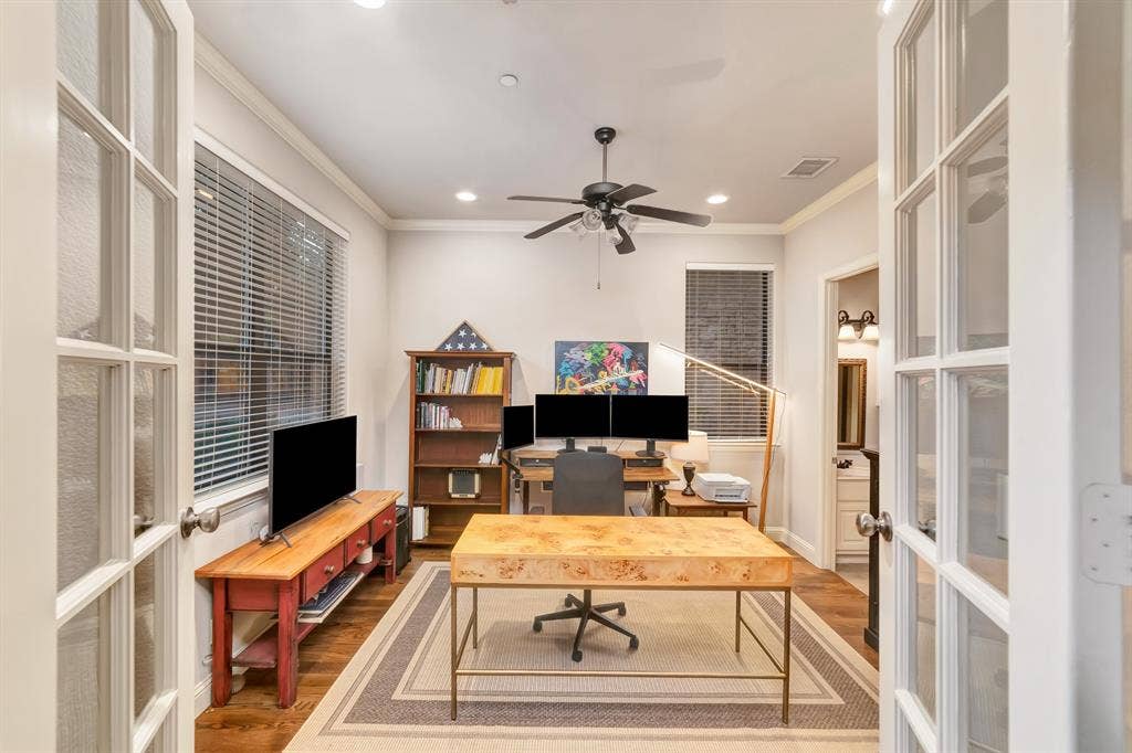 5728 Robbie Road, Plano, TX 75024 5728 Robbie Road, Plano, TX 75024