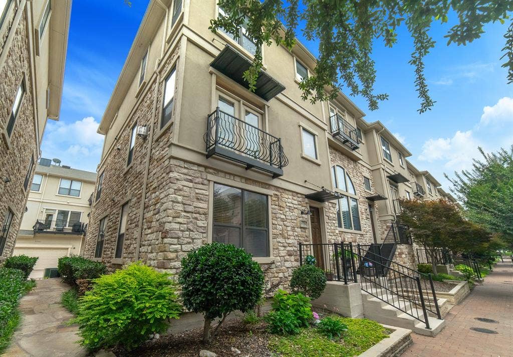 5728 Robbie Road, Plano, TX 75024 5728 Robbie Road, Plano, TX 75024