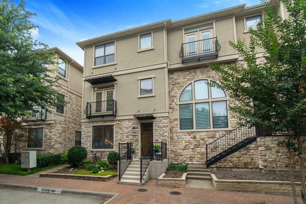 5728 Robbie Road, Plano, TX 75024 5728 Robbie Road, Plano, TX 75024