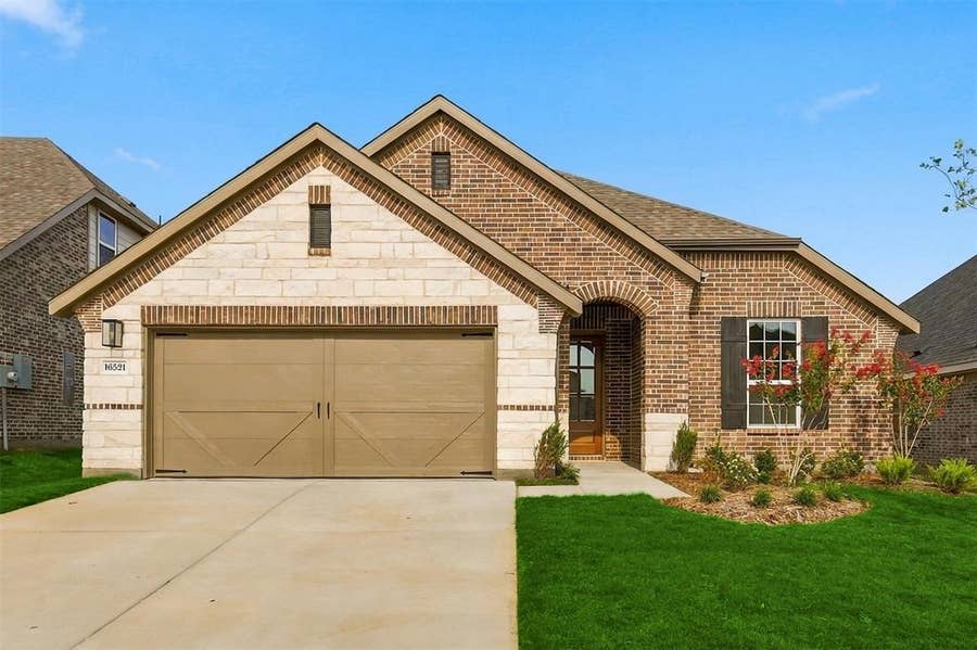 Property photo for 16521 Japanese Maple Drive, Fort Worth, TX